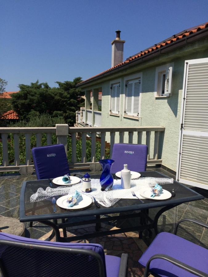 Sanmari Hotell Novi Vinodolski Exteriör bild