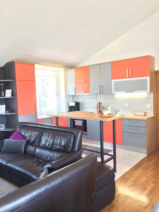 Sanmari Hotell Novi Vinodolski Exteriör bild