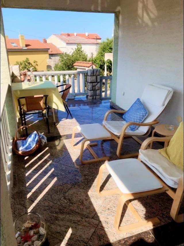 Sanmari Hotell Novi Vinodolski Exteriör bild