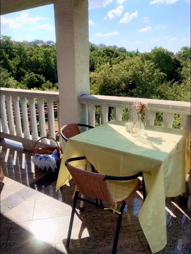 Sanmari Hotell Novi Vinodolski Exteriör bild