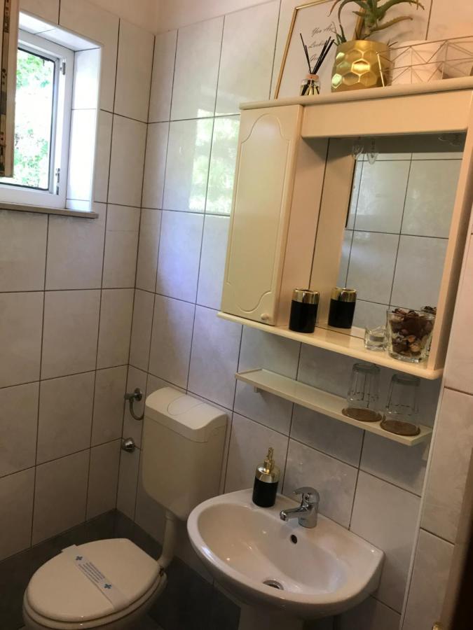 Sanmari Hotell Novi Vinodolski Exteriör bild