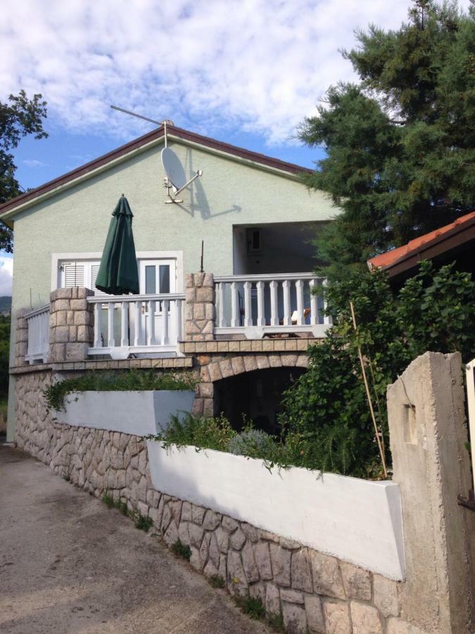 Sanmari Hotell Novi Vinodolski Exteriör bild