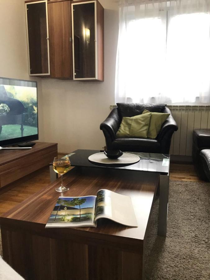 Sanmari Hotell Novi Vinodolski Exteriör bild
